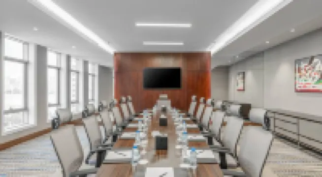 Wirgan Al Noor, Tapestry Collection by Hilton