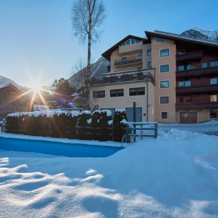 Gasthof Hotel Post Отели в г. Заутенс