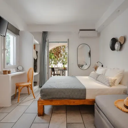 Sea View Apartments & Studios