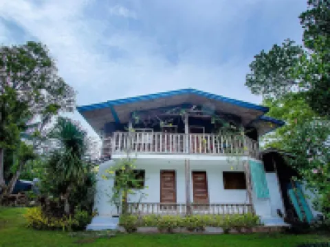 La Vida Hostel Samal Island Hotels near Emilia Healing Resort