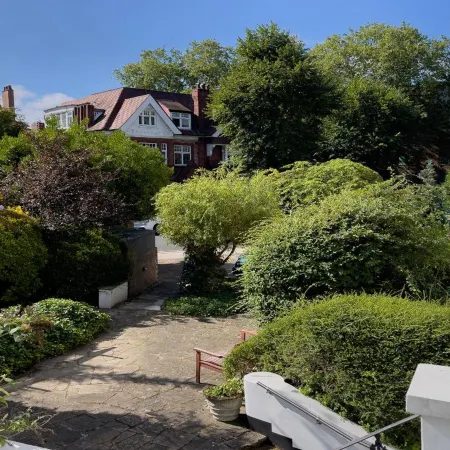Best Western Swiss Cottage Hotel Отели рядом с достопримечательностью «Концертный зал The Roundhouse»