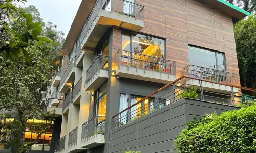 The Rosefinch Sarovar Portico