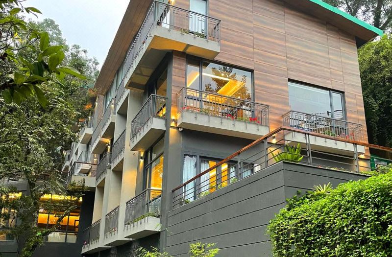The Rosefinch Sarovar Portico