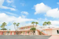 The Local - St. Augustine - Motels