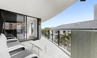 Ambience on Burleigh Beach