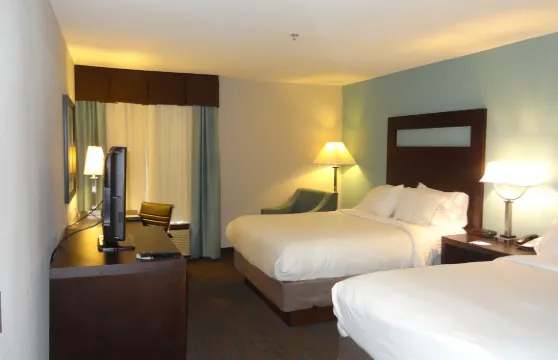 Holiday Inn Express 堪薩斯城邦納彈簧 by IHG