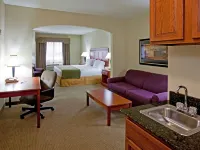 Holiday Inn Express & Suites ADA by IHG Hotels in Ada