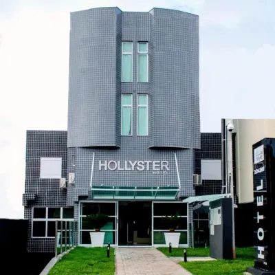 Hollyster Hotel 鄰近庫裡提巴市立動物園的酒店
