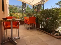 Hôtel Triotel - 2 ดาว