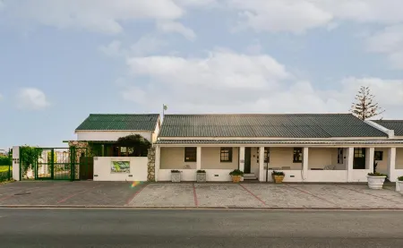 Langebaan Kite Cottages