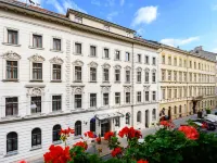 Hotel Bristol Budapest Hotels near Budapest-Keleti Station