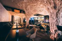 Boutique Hotel11 Rooftop Spa - bar