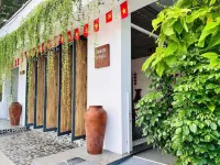 Inner Peace Homestay Phan Thiết Các khách sạn gần Long Beach Pearl - Showroom Mũi Né