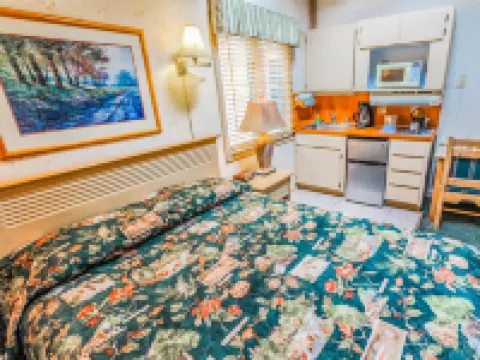 Smoketree Lodge Hotels in Watauga