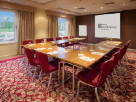 LONDON LUTON VALE HOTEL by IHG ルートンのホテル