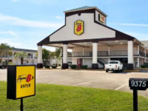 ซูเปอร์ 8 บาย วินด์แฮม กัลฟ์พอร์ต แอร์พอร์ต NW/เนียร์ บิโลกซี โรงแรมในกัลฟ์พอร์ต