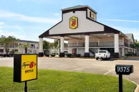 Super 8 by Wyndham Gulfport Biloxi Airport のホテル