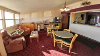 Red Carpet Inn Windom