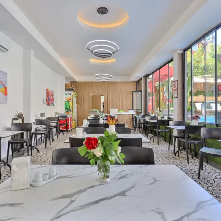 Wolf of the City Hotel & Spa
