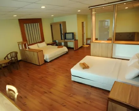 Arwana Inn Hotels in Pasir Puteh