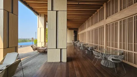 Apartement Springwood by LiviRooms Tangerang Отели рядом с достопримечательностью «TPQ Ar Riyad»