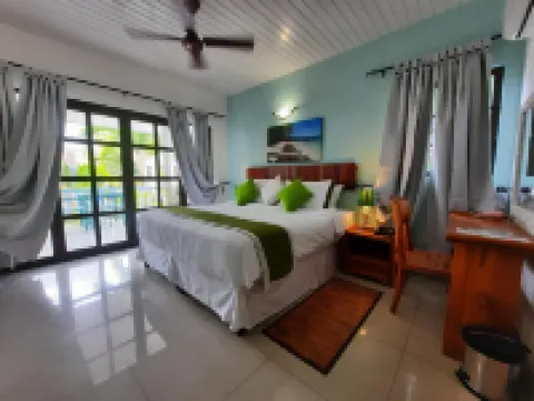 Cabanes des Anges โรงแรมในลาดิกิว