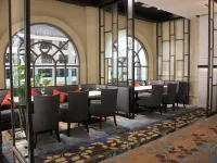 Holiday Palace Hotels in Krong Poi Pet