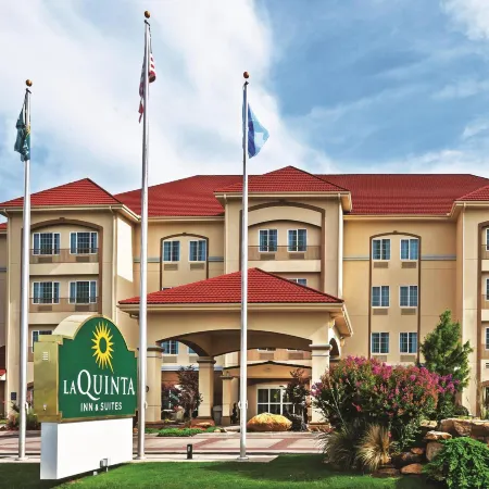 Holiday Inn Express & Suites ARDMORE by IHG