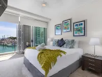Peninsula Airlie Beach Hotels in Cannonvale