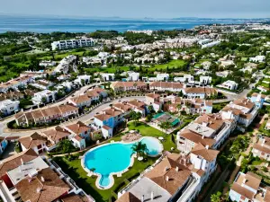 Cortijo Del Mar Resort