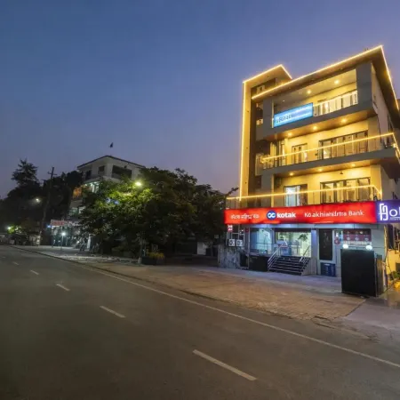 The Metro Stay by F9 Hotels