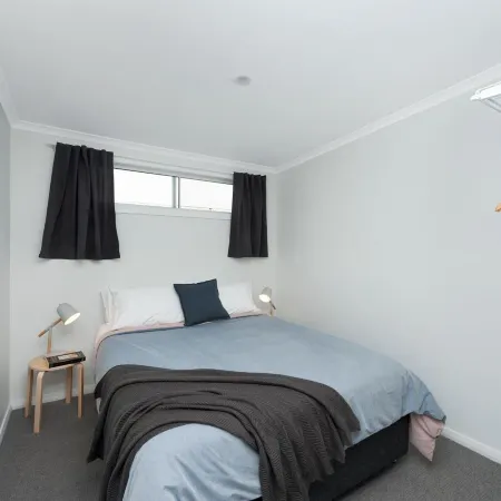 125 Milton