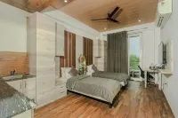 Stay Studio Hotel & Residences - Pensions
