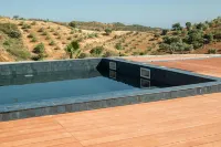 Portugals Infinity Eco Suite Resort - Bjergudsigt
