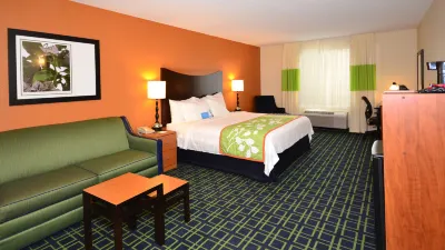 Fairfield Inn & Suites Jefferson City
