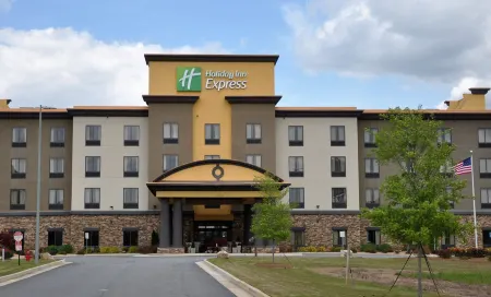 Holiday Inn Express & Suites PERRY-NATIONAL FAIRGROUND AREA by IHG