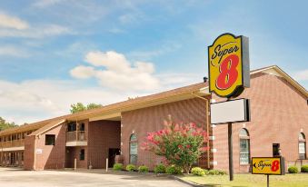 Super 8 by Wyndham Hazen