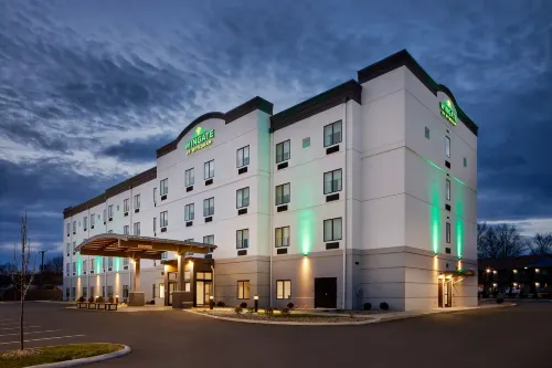 Wingate by Wyndham Hurricane WV Hotels in Buffalo-Union