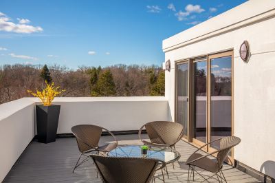 Public Areas Courtyard Boston Marlborough Photo