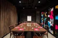 Moxy Springfield Downtown