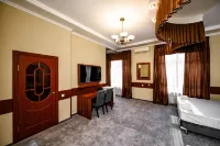 Comfort 阿爾馬維爾住宿飯店