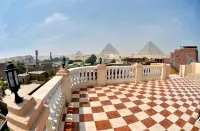 Royal Pyramids Inn - วิวภูเขา
