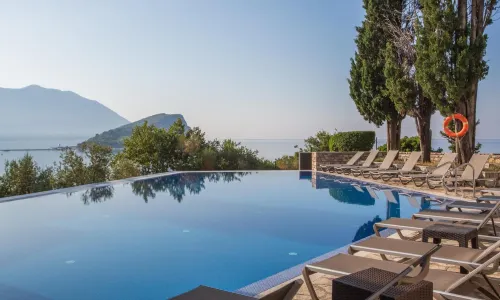 Avala Resort & Villas