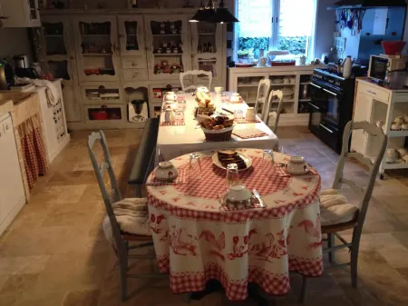 Mas de Peycavier Отели в г. Монфера