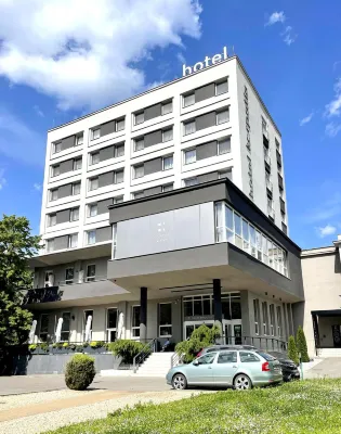 Hotel Karpatia Các khách sạn ở Kaluza