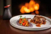 Logis Hôtel Golf le Domaine du Val de Sorne Hotels in Doucier