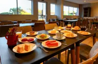 Blue Tree Towers Sorriso - breakfast