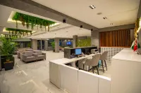 Green Palace Suite Hotel