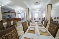 Avrora Hotel - breakfast