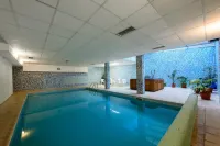 Kap House Family Hotel - مسبح